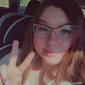 Meet your Posher, Amarra